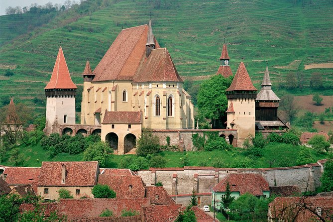 3-Day Private Tour of Medieval Transylvania from Bucharest - Day 1 From Bran to Brasov: Castles First, Then the Town Life