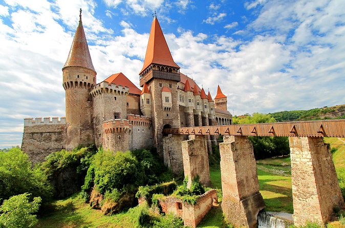 4-Day Inside Transylvania & Transfagarasan Tour from Bucharest - Corvin Castle and Alba Iulia: Fortifications and National Turning Points