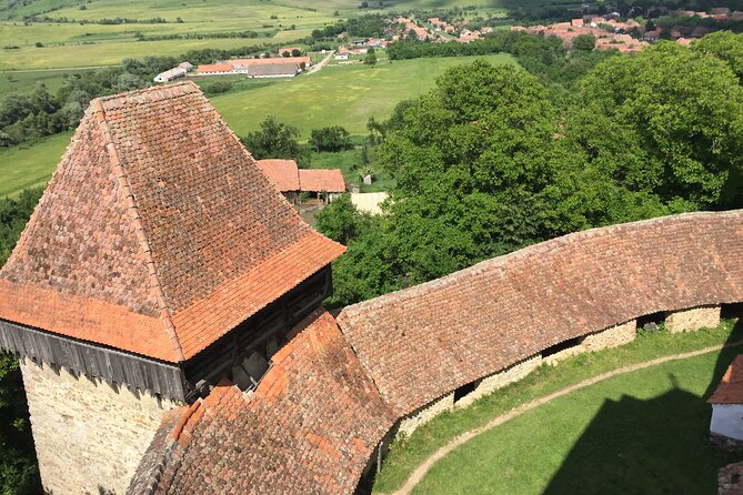 4-Day Private Tour: Bucharest to Budapest via Transylvania - Guide quality and private-tour value: why Emanuel matters here