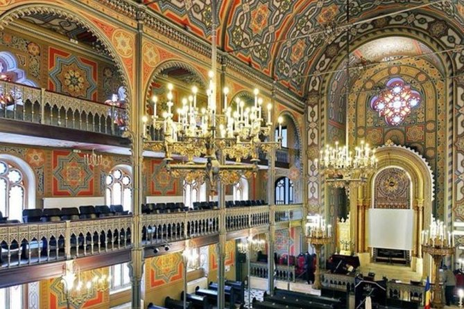 4h Jewish Legacy in Bucharest - Private Tour by Car and Walking - Entering Choral Temple and what makes it unusual
