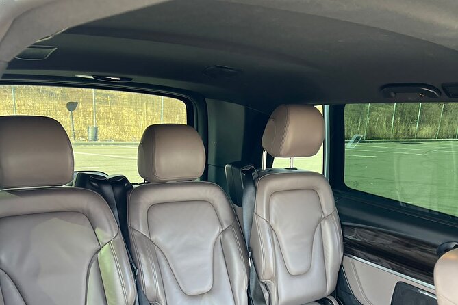 Airport Transfer -One way Bucharest Otopeni Henri Coandă Airport - The small rules that affect your trip (mask, tickets, animals)