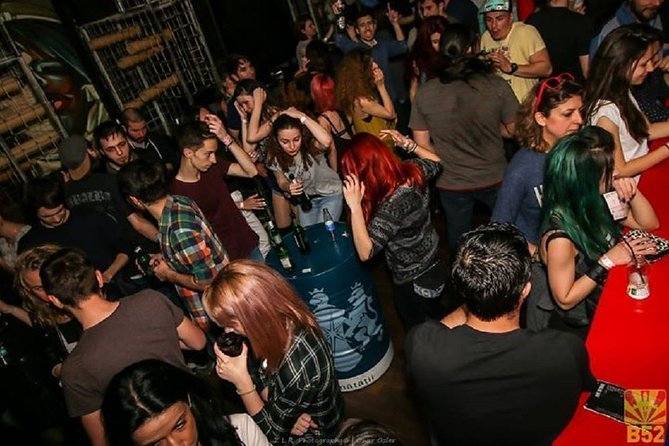 Bar Crawling - Key things you’ll notice on this Bucharest bar crawl