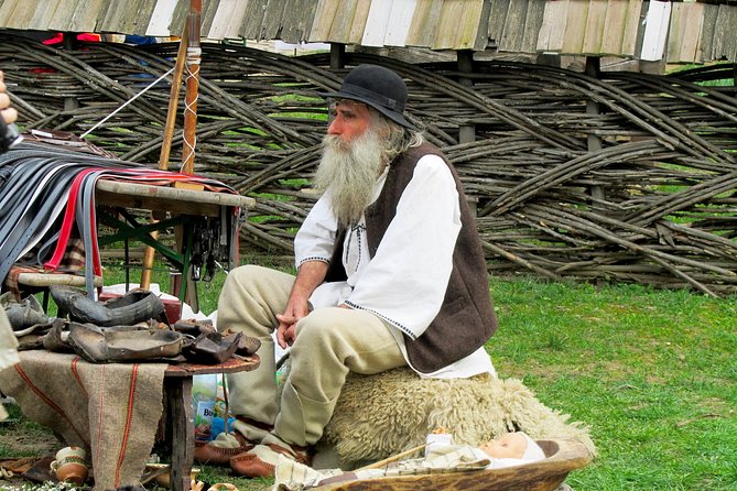 Bicycle Sightseeing in Bucharest - Optional Ateneul Roman: when 10 Lei is worth it