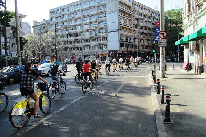 Bicycle Sightseeing in Bucharest - Palace of Parliament: a 5-minute reality check on size