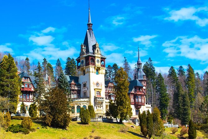 Bran Castle, Peles Castle and Brasov from Bucharest - Peles Castle in Sinaia: royal elegance, timed tickets, and the Monday switch