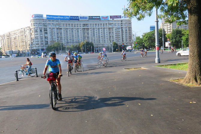 Bucarest à vélo - Herastrau Park: the real cycling breath of the city