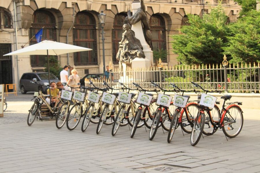 Bucharest Bike Rentals - Gardens and Parks: Your Built-In Reset Between Landmarks