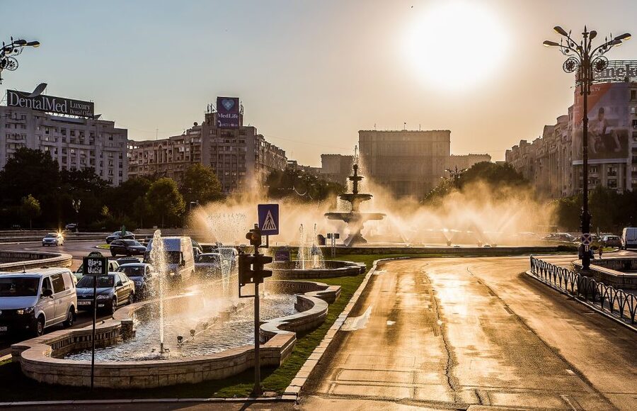 Bucharest City Tour – A Day to Remember - Romanian food and the end-of-tour drink