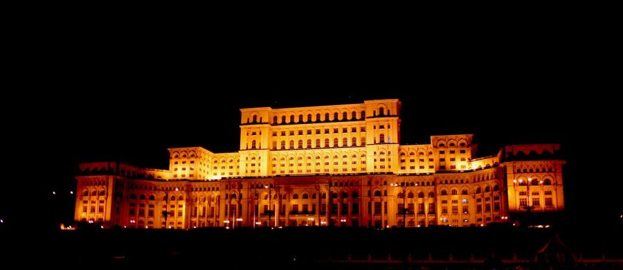 Bucharest: Communist Tour including Ceausescu Residence - The 7-hour communist loop, start to finish