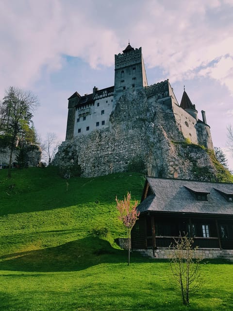 Bucharest: Dracula and Peles Castles For Private - Cost breakdown: what you pay and what you should budget