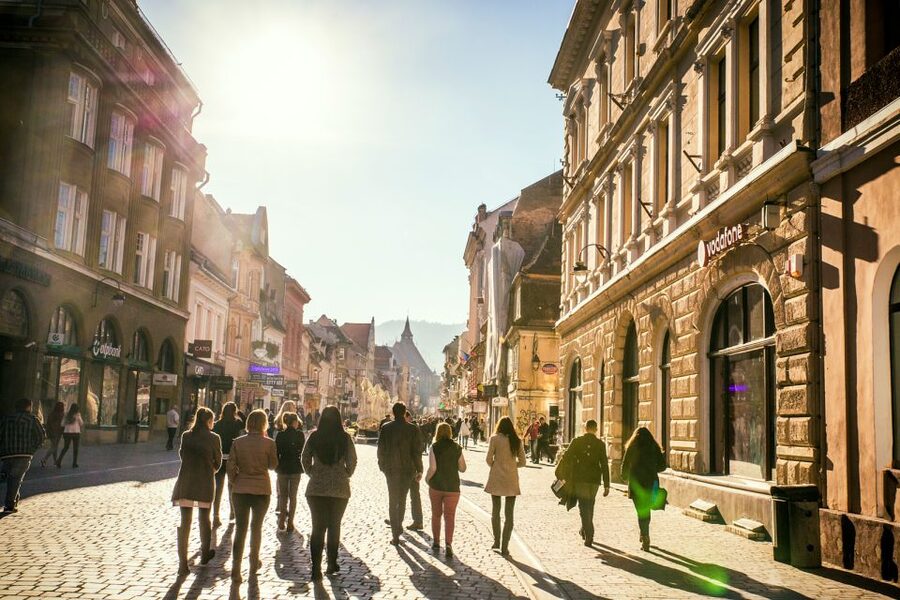 Bucharest: Dracula Castle, Peles Castle & Brasov Old Town - Key highlights that make this day trip worth it