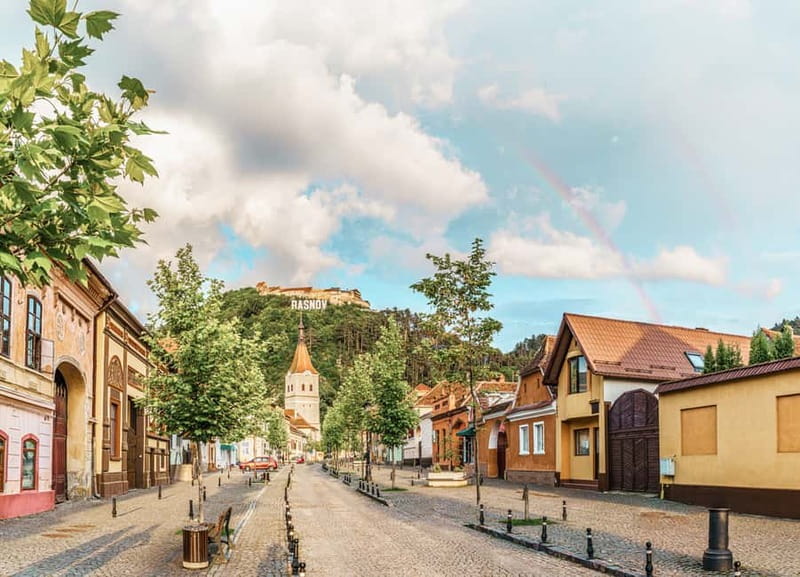 Bucharest: Dracula's Castle, Peleș Castle & Brașov Day Trip - Brașov Old Town walk: your best shortcut to understanding the medieval layout
