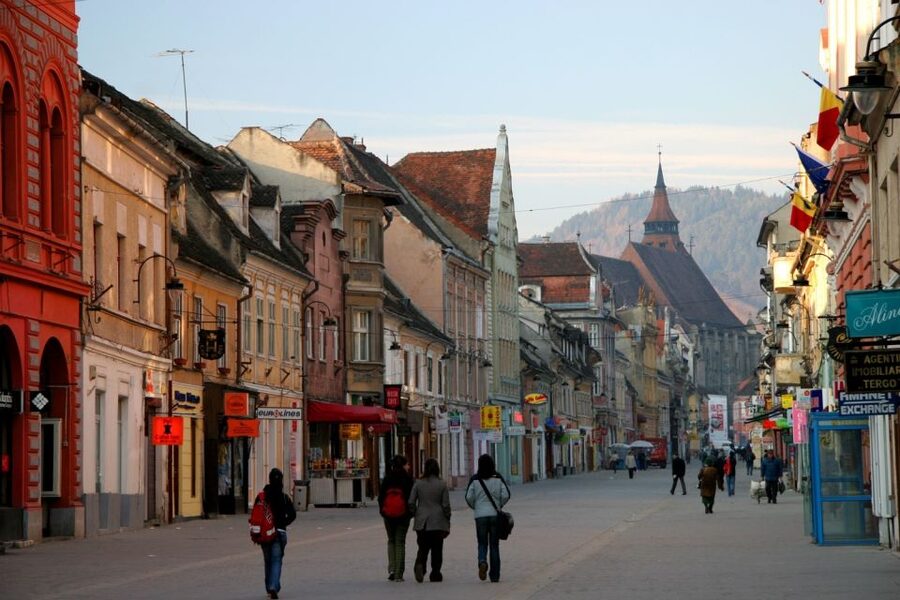 Bucharest: Dracula's Castle, Peles Castle, & Brasov Old Town - Timing, Comfort, and the Small Logistics That Matter