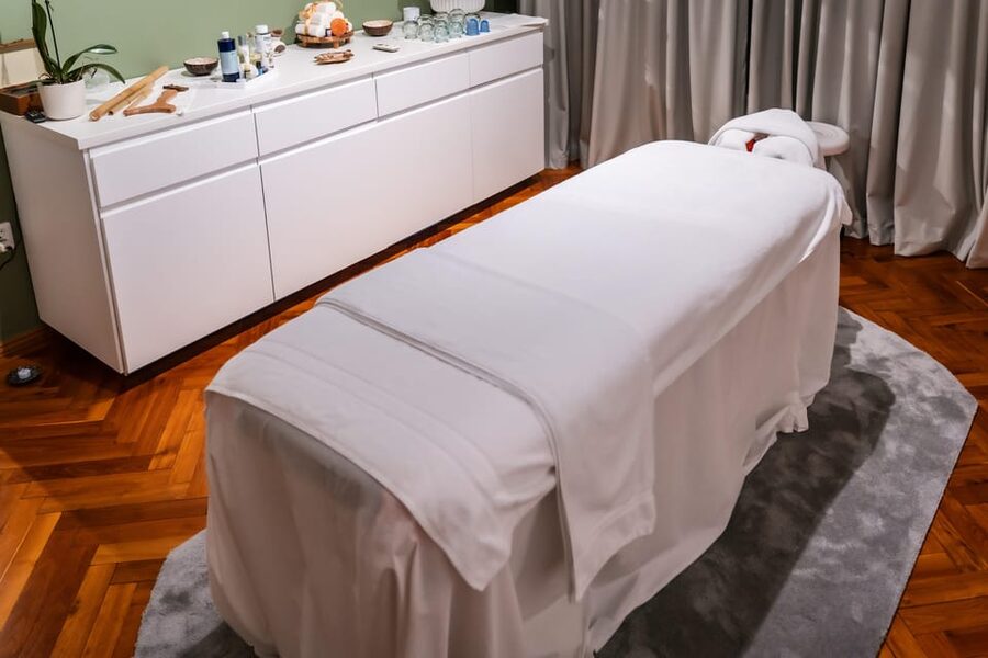 Bucharest: Harmony Wellness Center Massage Treatments - Who should book this Bucharest massage session?