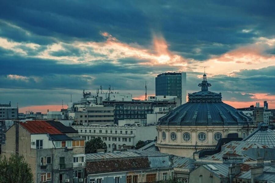 Bucharest : Highlights & Hidden Gems Walking Tour - Stavropoleos Monastery, Orthodox art you can actually notice