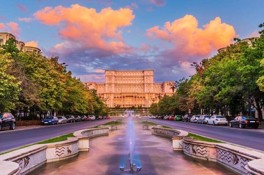 Bucharest : Highlights & Hidden Gems Walking Tour - Hanul Gabroveni and Manuc’s Inn, Bucharest’s trading past in real spaces