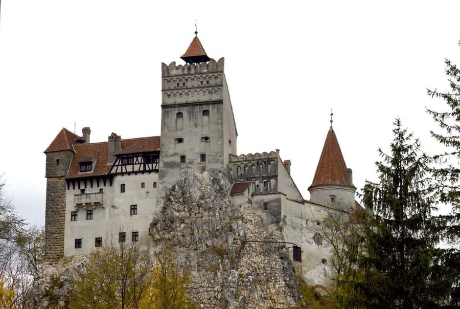 Bucharest: Peles Castle, Bran Castle & Brașov Day Tour - Timing and pacing: how the day stays fun, not frantic