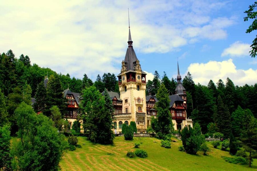 Bucharest: Peles Castle, Bran Castle & Brașov Day Tour - Tickets, food, and the practical rules that trip people up
