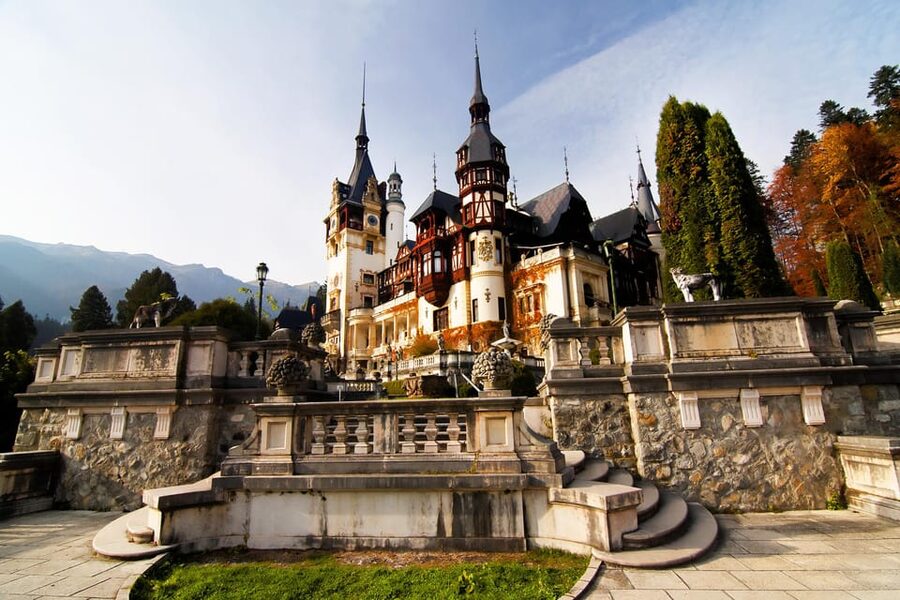 Bucharest: Peles Castle, Bran Castle, & Brasov Full-Day Tour - Bran Castle: Dracula vibes, plus the real fortress story