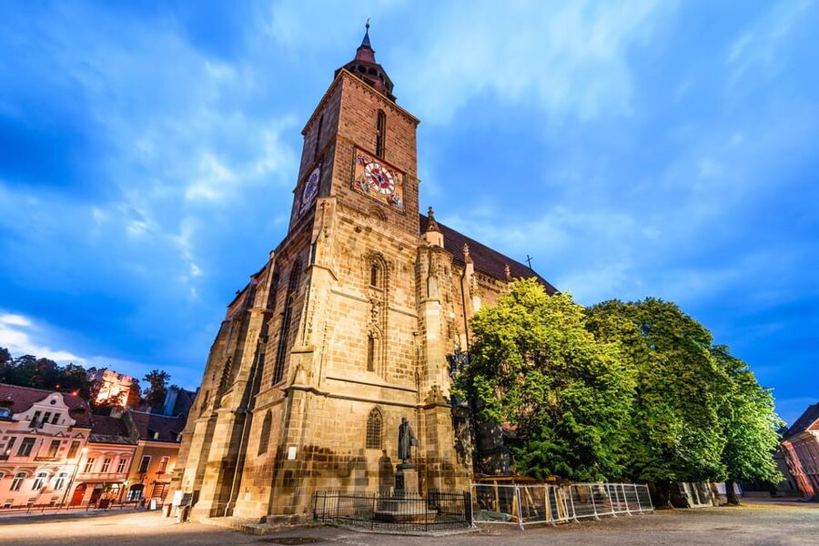 Bucharest: Peles Castle, Bran Castle, & Brasov Full-Day Tour - Time, tickets, and the 12-hour reality (plus some guide magic)