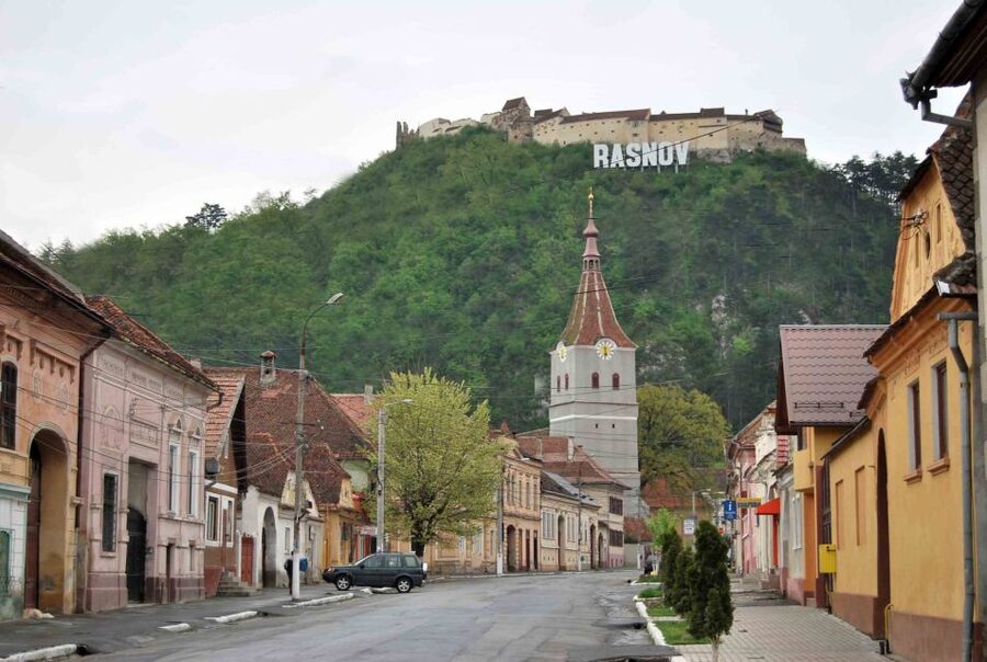 Bucharest: Peles Castle, Dracula's Castle and Brasov Tour - What the 12-hour schedule really feels like