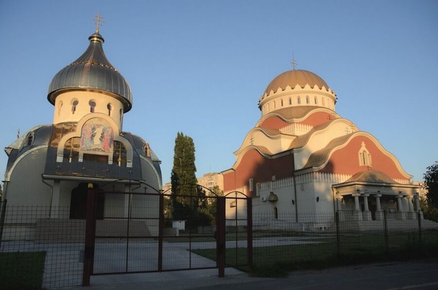 Bucharest: Private Three Neighborhoods Tour by Vintage Car - Cotroceni: Villas, Institutions, and the Bourgeois Side of Bucharest