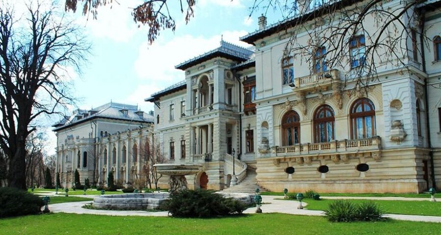Bucharest: Private Three Neighborhoods Tour by Vintage Car - Piața Rahova and Strada Toporași: Where the Photos Get Real