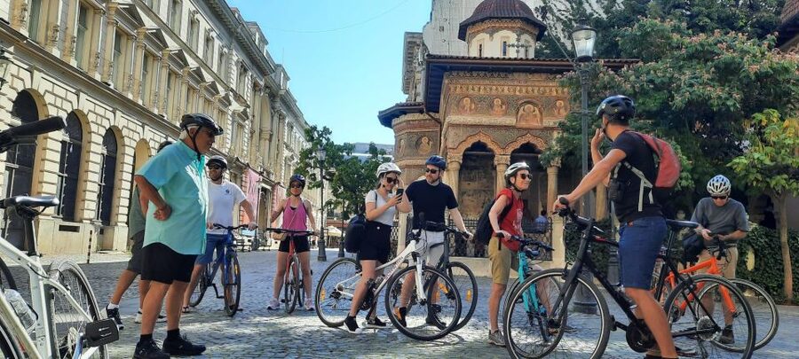 Bucharest Sightseeing Tour - Old Town guided walk plus real break time