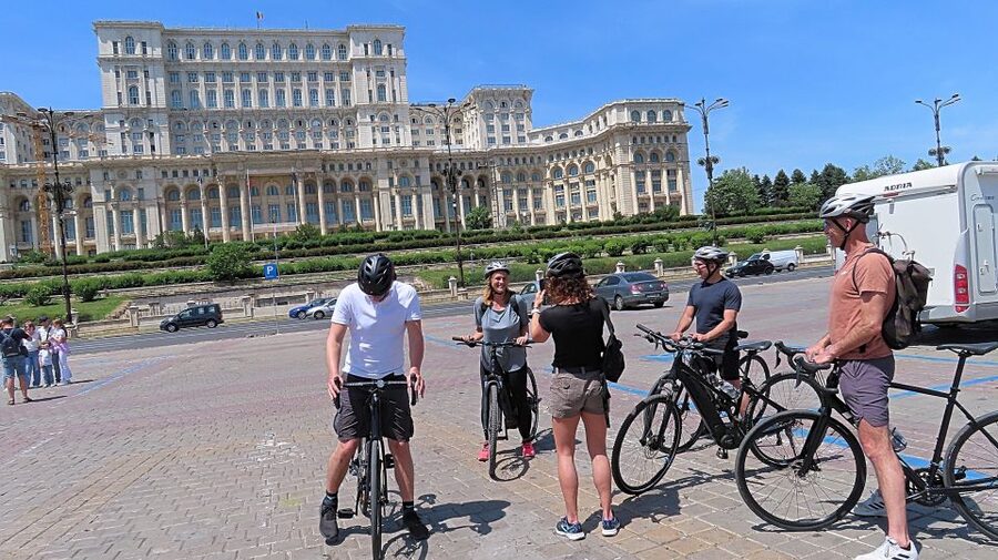 Bucharest Sightseeing Tour - Victoria Boulevard, University Square, and the big-street feel