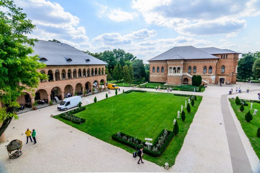 Bucharest & Surroundings: Half Day Tour - Village Museum: the open air time travel that feels real