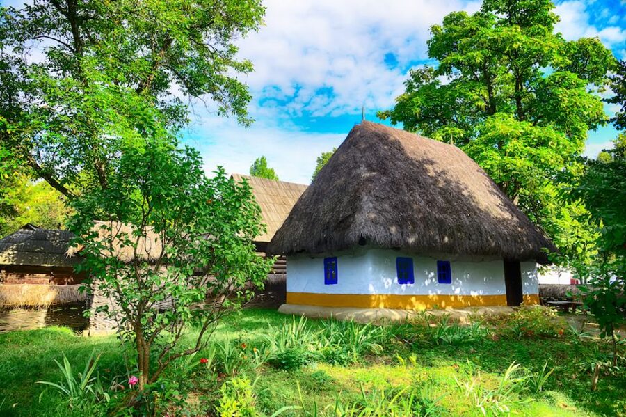 Bucharest & Surroundings: Half Day Tour - Snagov Monastery: Vlad the Impaler on an island in a lake