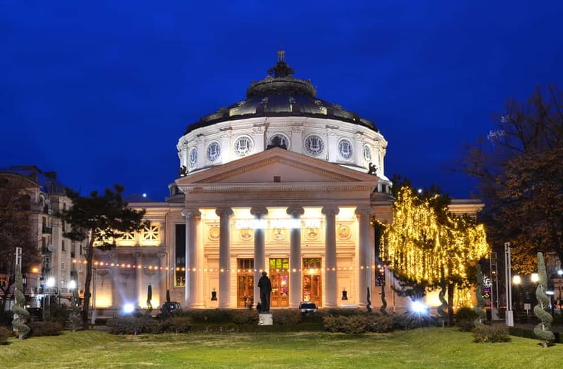 Bucharest: The Italian emigration in Romania - The Dambovita River stretch and the Palace of Justice