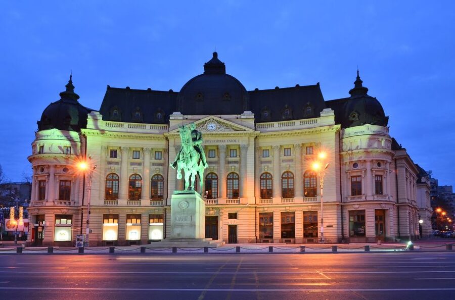 Bucharest: The Italian emigration in Romania - Atheneum and the Italian Church, culture and community in one tour lane