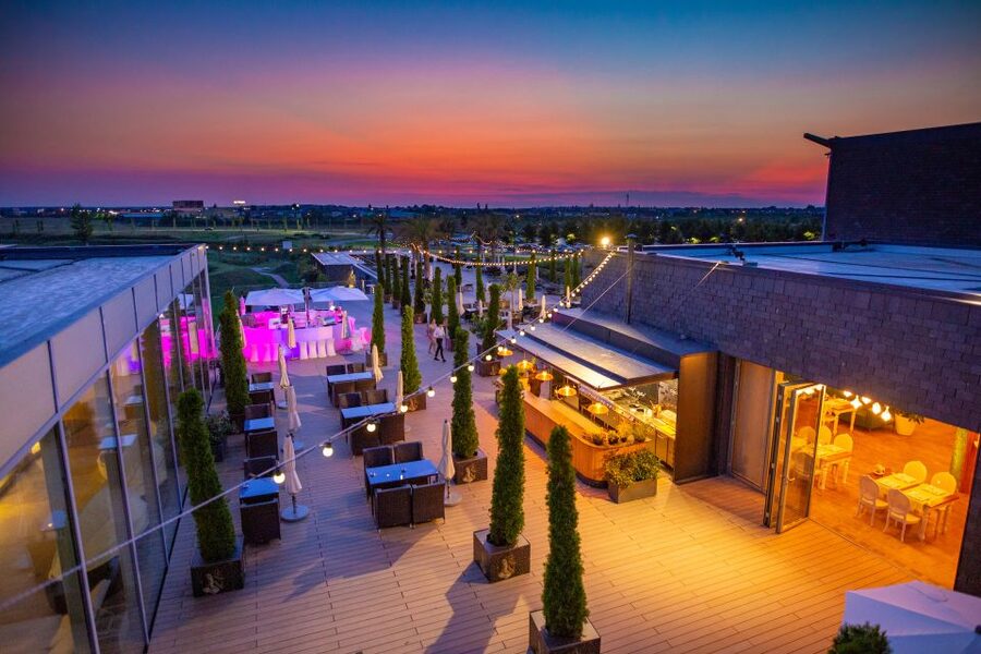 Bucharest: Therme Bucharest Entry Ticket and Transfer - How to spend 4.5 hours inside without feeling rushed
