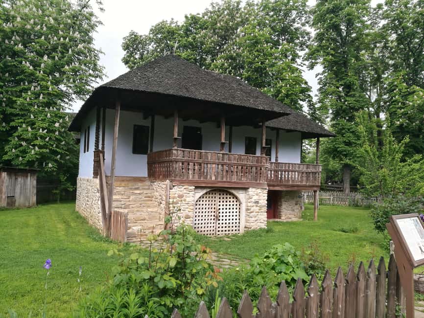 Bucharest: Village Museum Guided Tour - Dimitrie Gusti Village Museum, Bucharest’s Romanian Countryside Shortcut