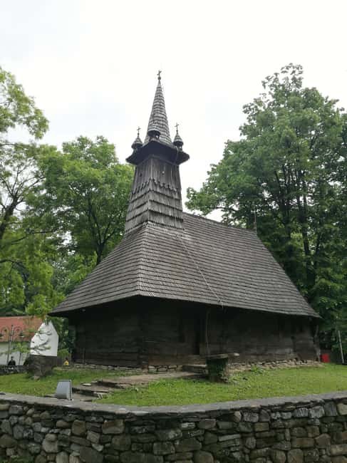 Bucharest: Village Museum Guided Tour - Photo Stop Tips: How to Get Great Shots Without Losing the Plot
