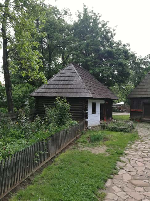 Bucharest: Village Museum Guided Tour - Hotel Pickup in Bucharest, Plus a Park Setting You Can Actually Find