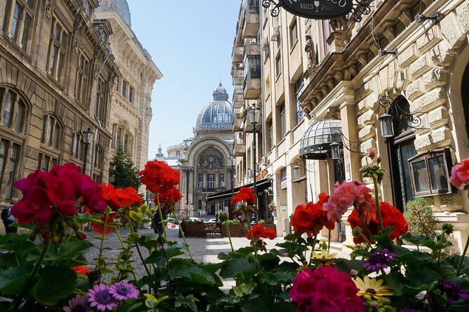 Bucharest VIP Bar Crawl in Lipscani 'Old Town' - Lipscani at night: why a guided route beats winging it
