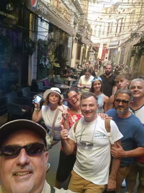 Bucharest: Walking tour with Italian speaking guide for small groups - Key highlights at a glance