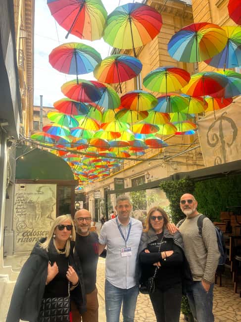Bucharest: Walking tour with Italian speaking guide for small groups - Starting at Caru cu Bere, Then Into Old Town and Lipscani Street