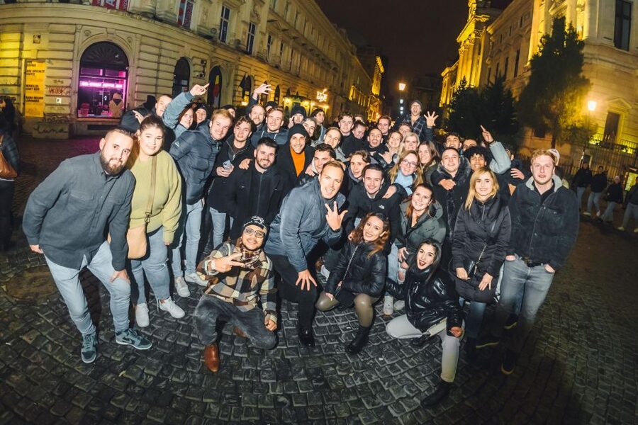 Bucharest: Weekend Pub Crawl - Where You Meet in Bucharest (and Why It Helps)
