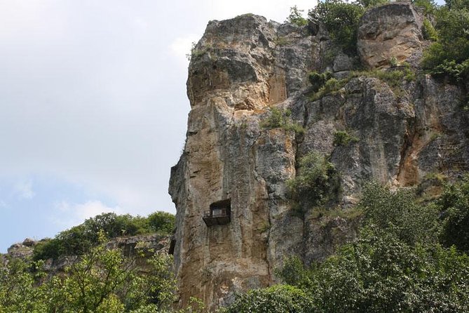 Bulgaria Day Trip: Private Tour from Bucharest - Private tour comfort: A/C minivan, English guide, and what to watch