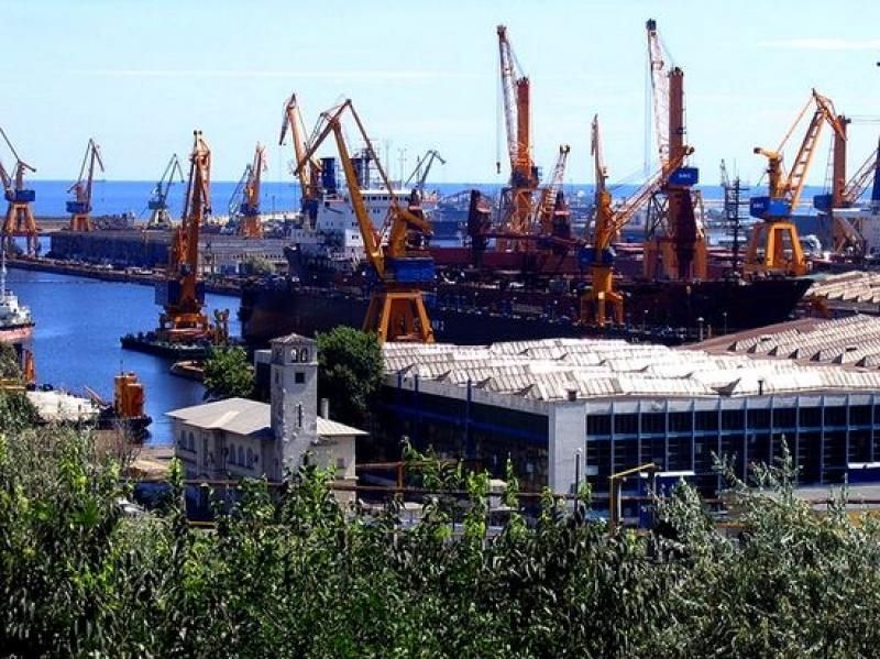 Constanta: Full Day Tour from Bucharest to the Black Sea - Harbor walking and the Black Sea break you can customize
