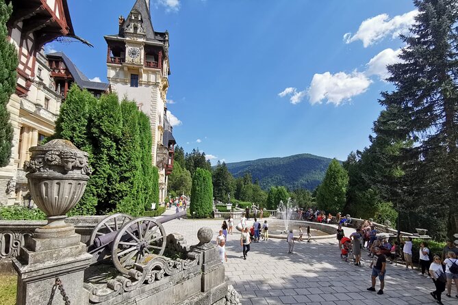 Day trip from Bucharest to Brasov, Peles & Dracula's Castle - Peles Castle, a royal summer residence, with time for photos and the right expectations