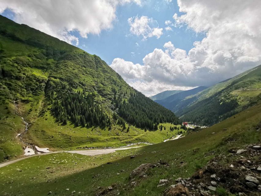 Day Trip to Transfagarasan - How the guide and the private format change the whole experience