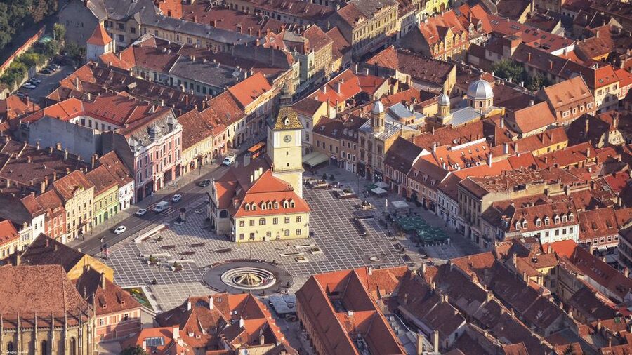 Discover Transylvania: Peles, Bran, Sighisoara in 2 days - Day 1: Sinaia and Peles Castle, then Bran and Brasov