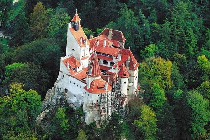 Dracula and Peles Castles Premium Tour with Hotel pick-up - A full Transylvania day from Bucharest, built around two must-sees