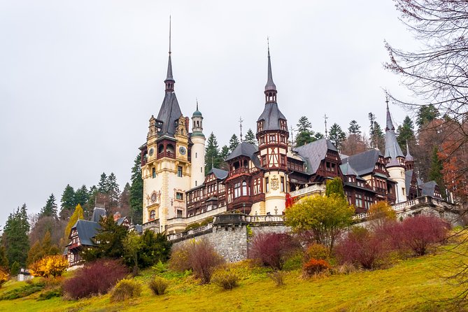 Dracula Castle, Peles and Transylvania, Premium Private Tour - Peleș Castle, royal elegance, and the Mon Tue exterior-only schedule