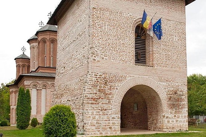 Dracula's Tomb and Mogosoaia Palace, Private Tour from Bucharest - What you will actually enjoy most, and where it may not fit