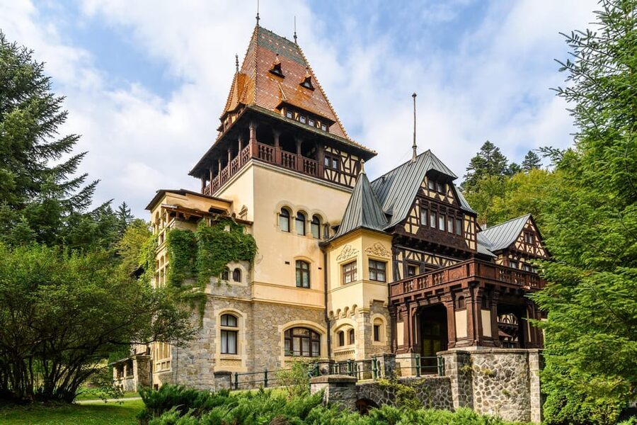 From Bucharest : Day Trip to Peles, Dracula's Castle, Brasov - Key things I’d plan for before you go